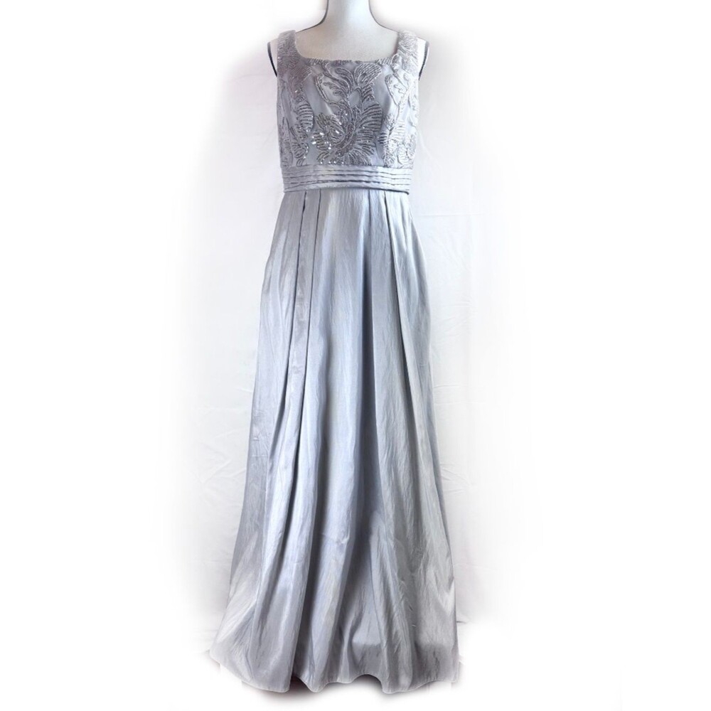 Alex Evenings Formal Gown for Wedding/Prom/Evening - Size 8 (A208)
